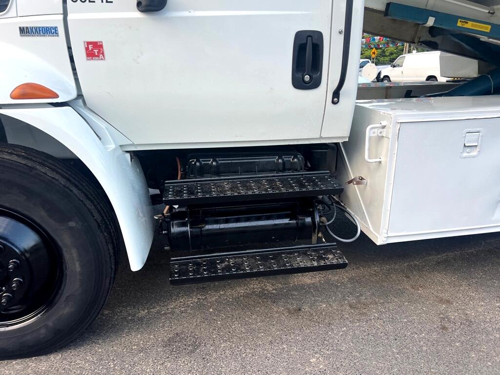 International DuraStar 4300  2014 International DuraStar 4300  2014