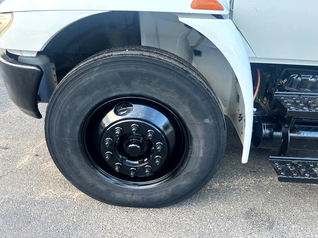 International DuraStar 4300  2014 International DuraStar 4300  2014