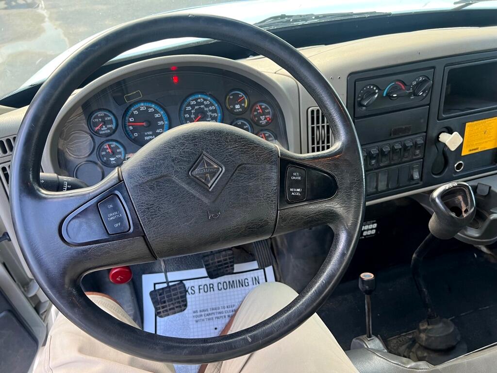 International DuraStar 4300  2014 International DuraStar 4300  2014