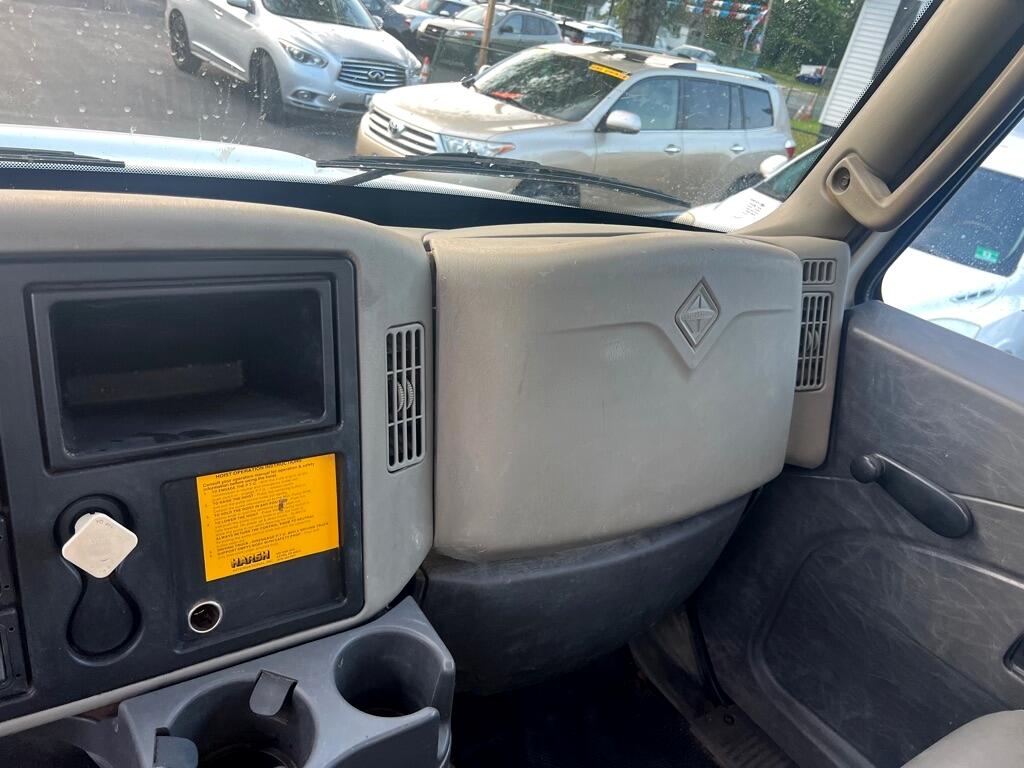 International DuraStar 4300  2014 International DuraStar 4300  2014