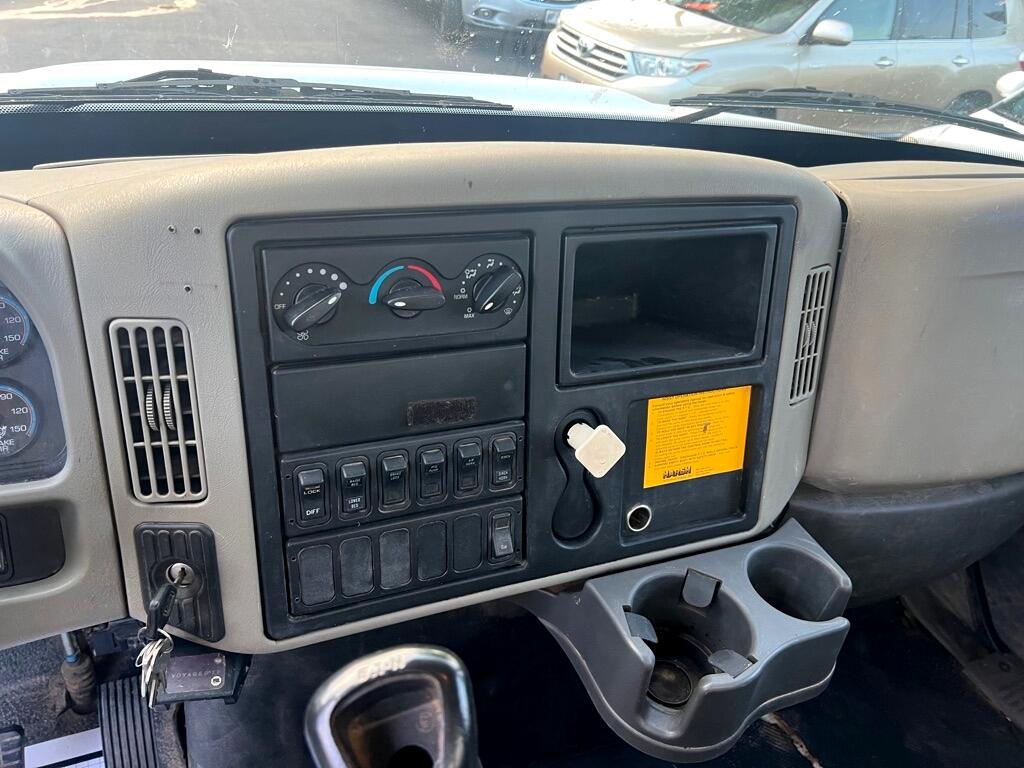 International DuraStar 4300  2014 International DuraStar 4300  2014