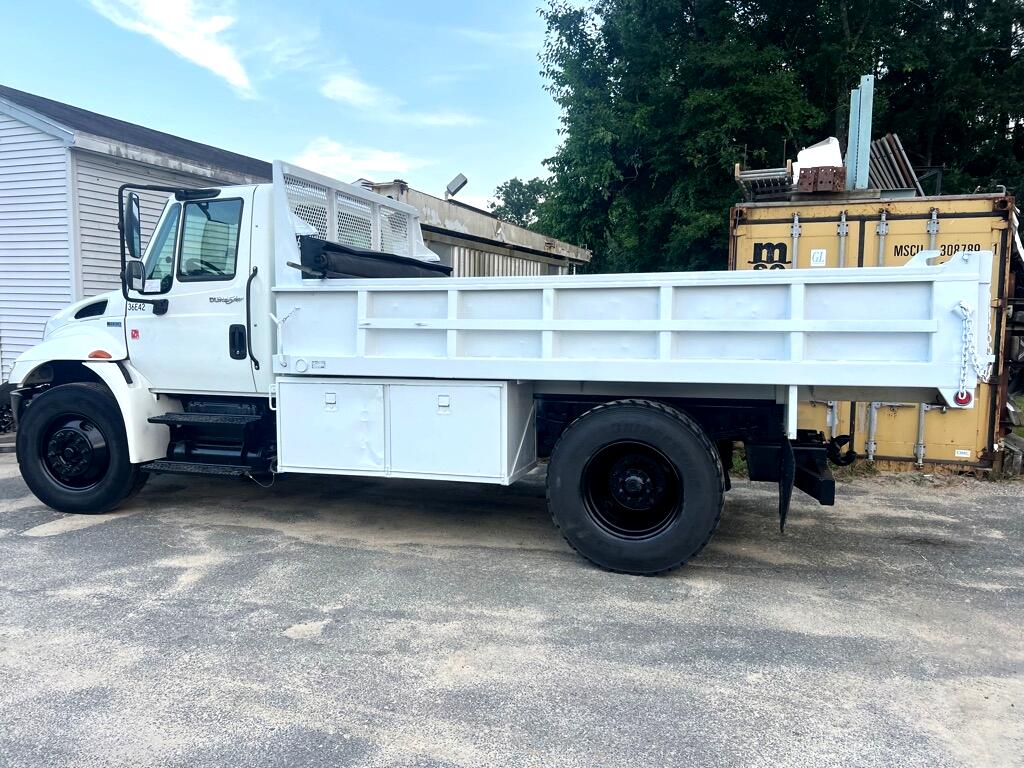 International DuraStar 4300  2014 International DuraStar 4300  2014