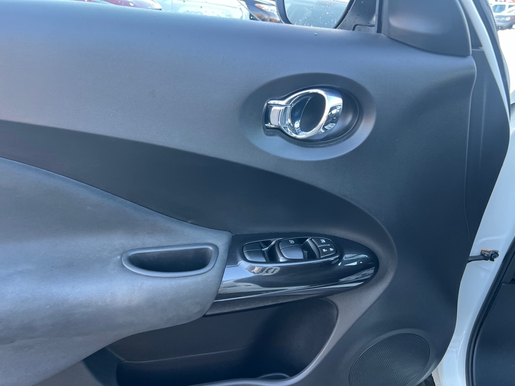 Nissan Juke S AWD 2013