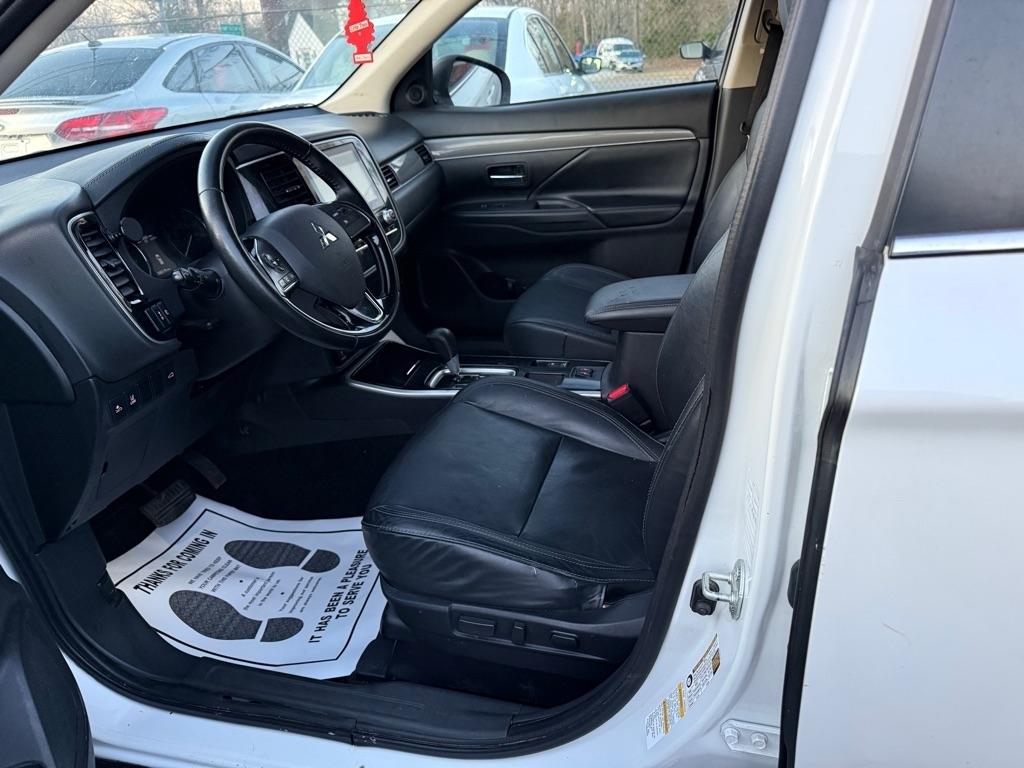 Mitsubishi Outlander SE 2WD 2020