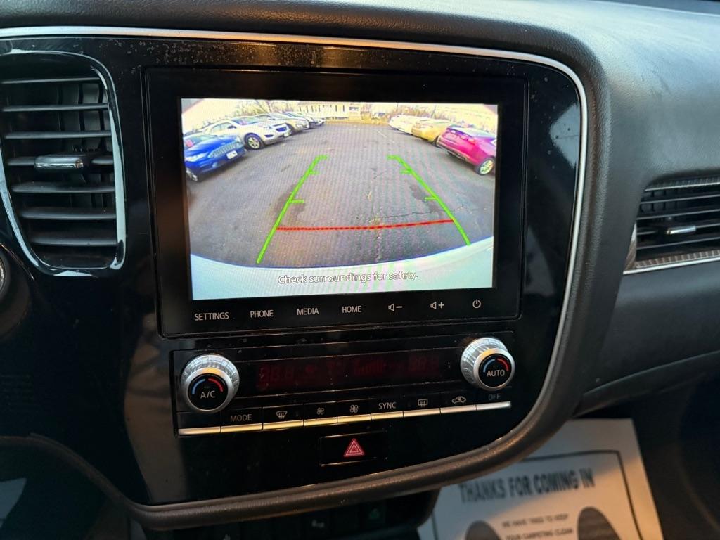 Mitsubishi Outlander SE 2WD 2020