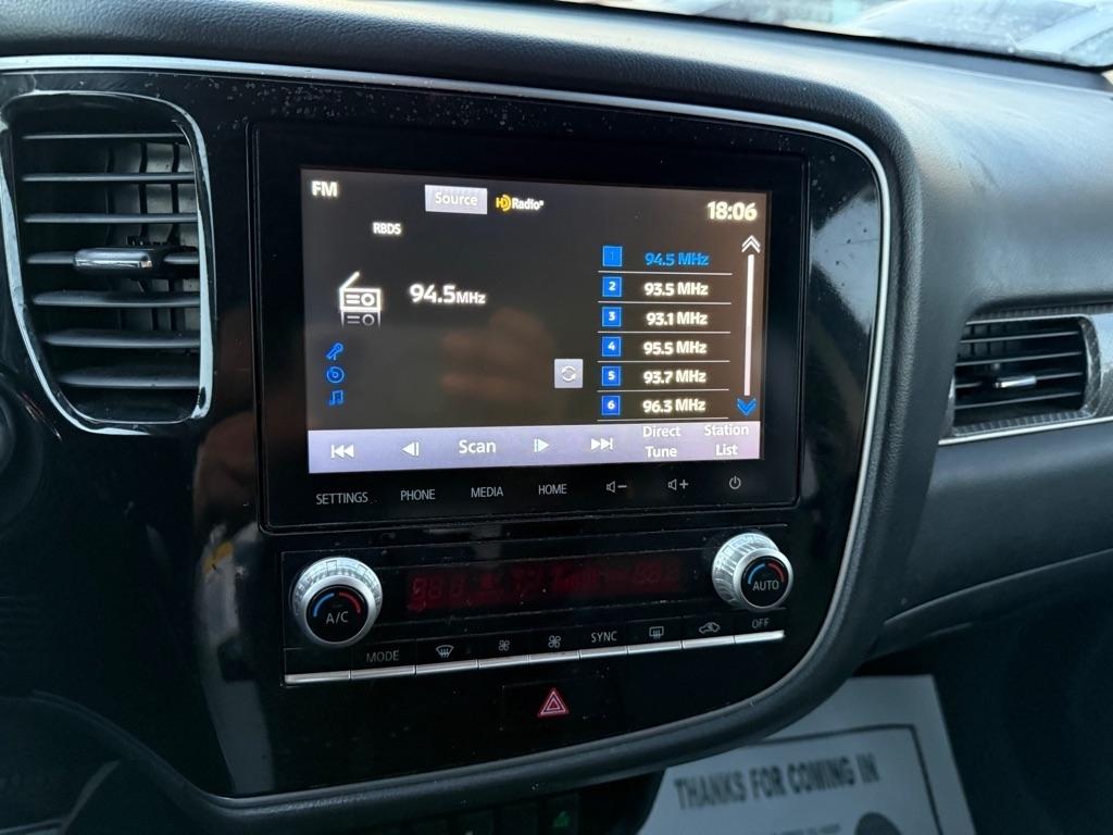 Mitsubishi Outlander SE 2WD 2020