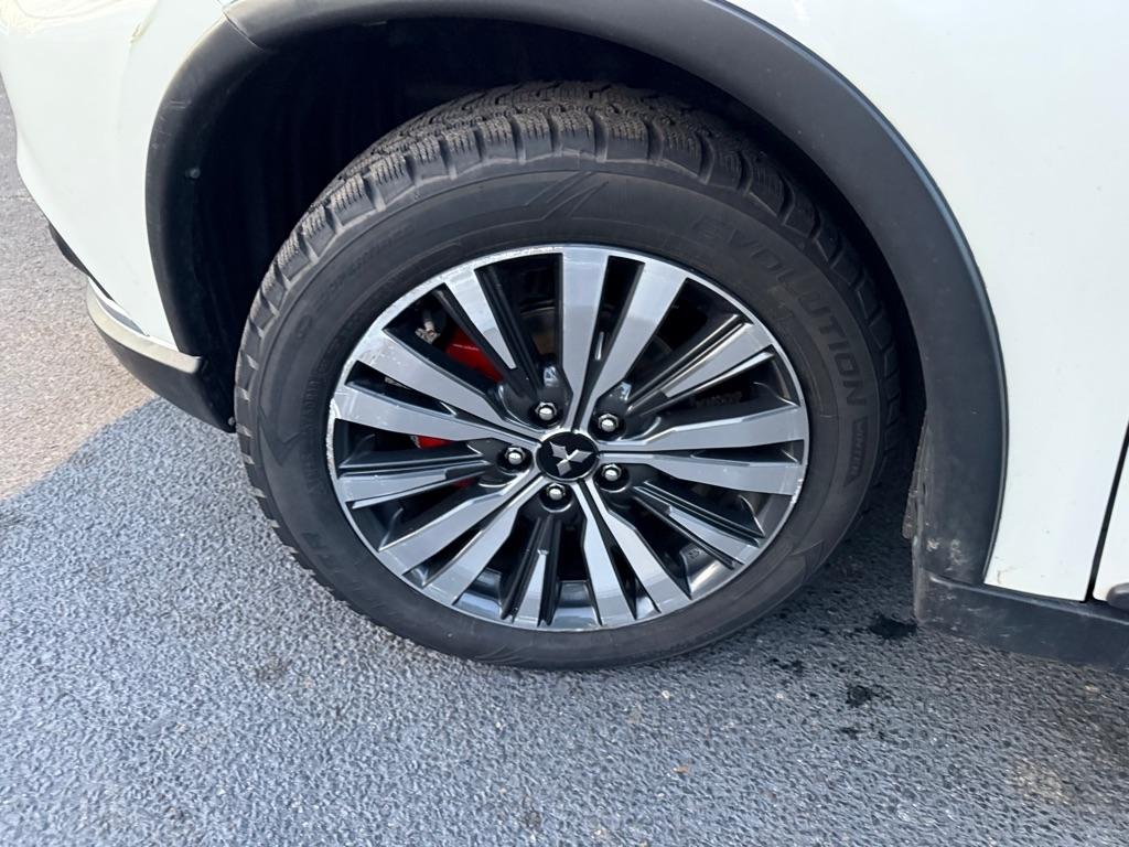 Mitsubishi Outlander SE 2WD 2020