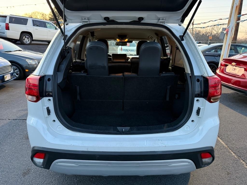 Mitsubishi Outlander SE 2WD 2020