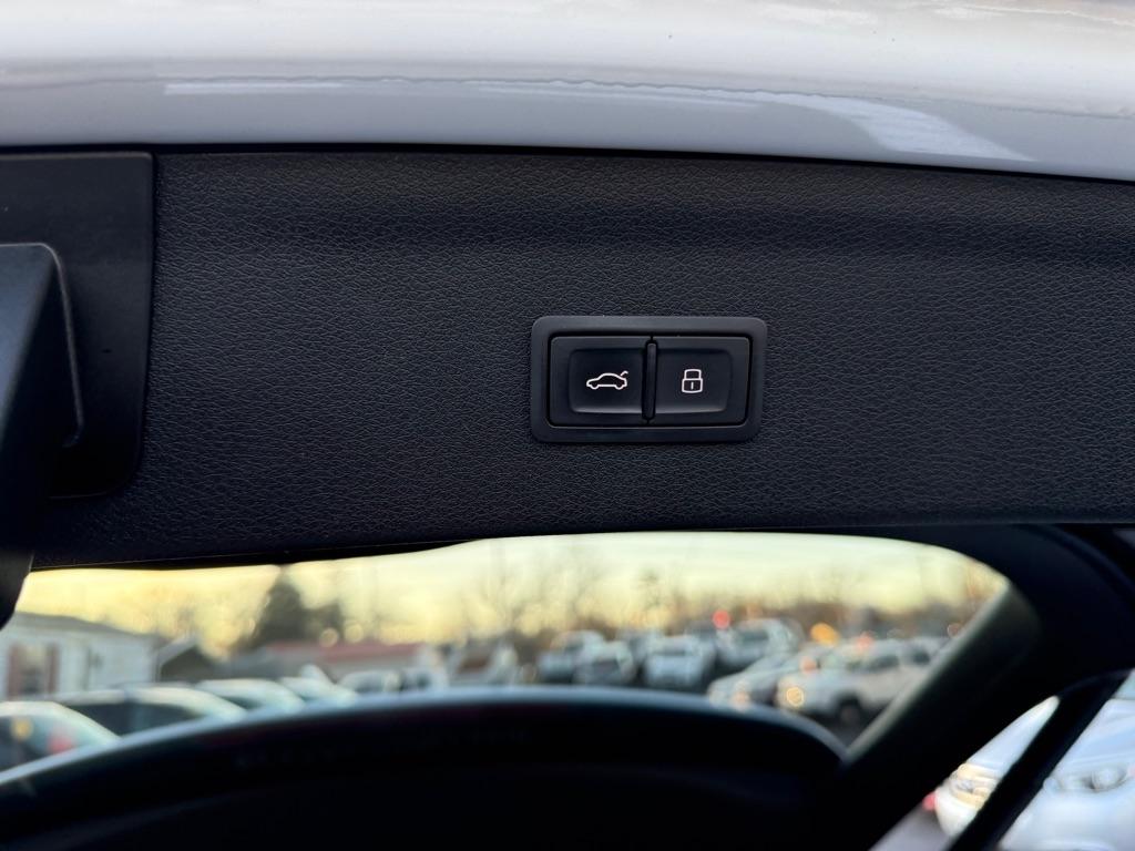 Audi Q3 Prestige quattro 2015