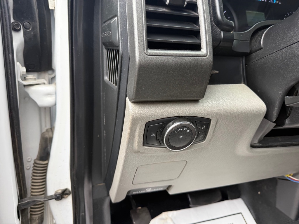 Ford F-250 SD King Ranch Crew Cab 4WD 2017 Ford F-250 SD King Ranch Crew Cab 4WD 2017