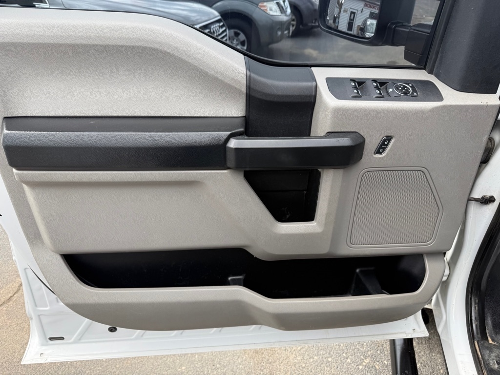 Ford F-250 SD King Ranch Crew Cab 4WD 2017 Ford F-250 SD King Ranch Crew Cab 4WD 2017