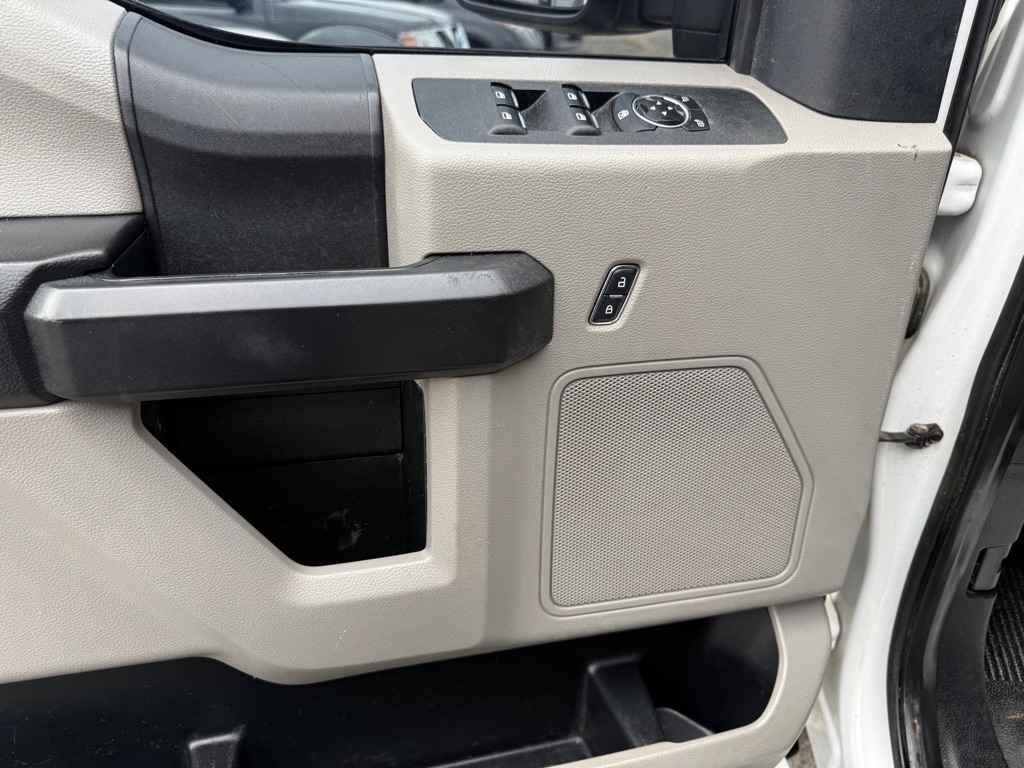 Ford F-250 SD King Ranch Crew Cab 4WD 2017 Ford F-250 SD King Ranch Crew Cab 4WD 2017