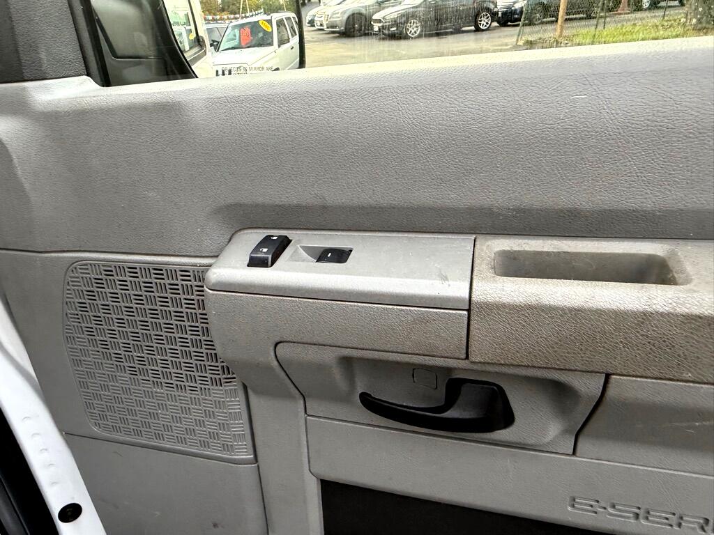 Ford Econoline E-250 2013 Ford Econoline E-250 2013