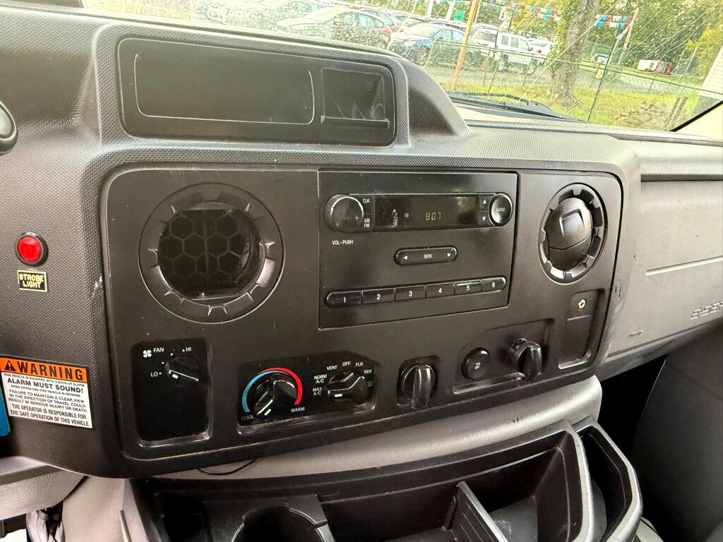 Ford Econoline E-250 2013 Ford Econoline E-250 2013