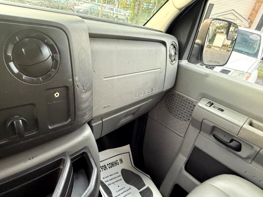 Ford Econoline E-250 2013 Ford Econoline E-250 2013