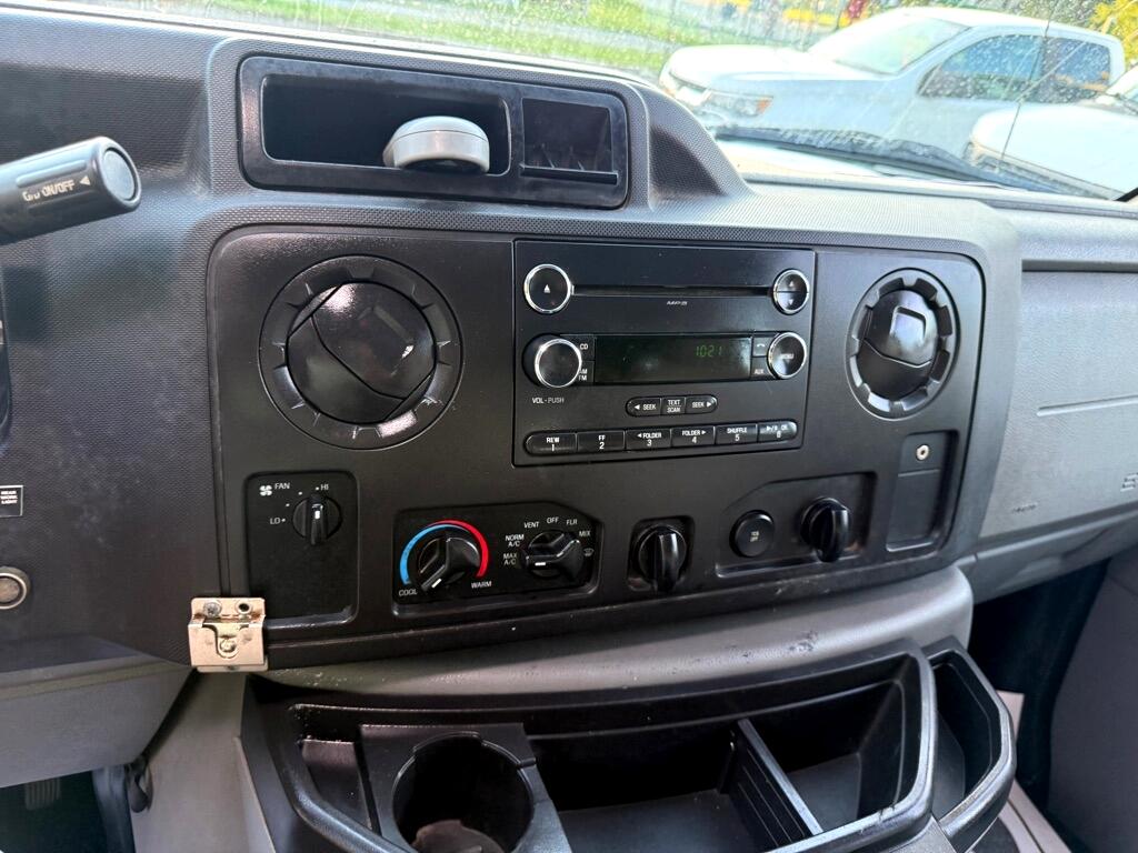 Ford Econoline E-150 2014 Ford Econoline E-150 2014