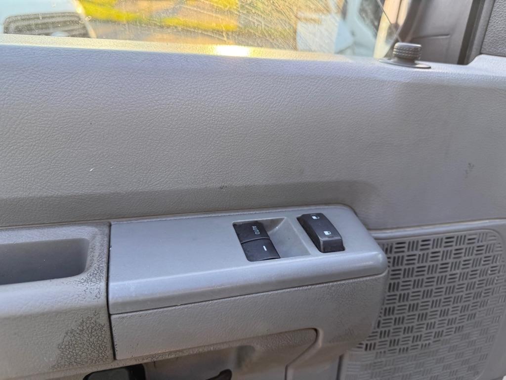 Ford Econoline E-150 2014