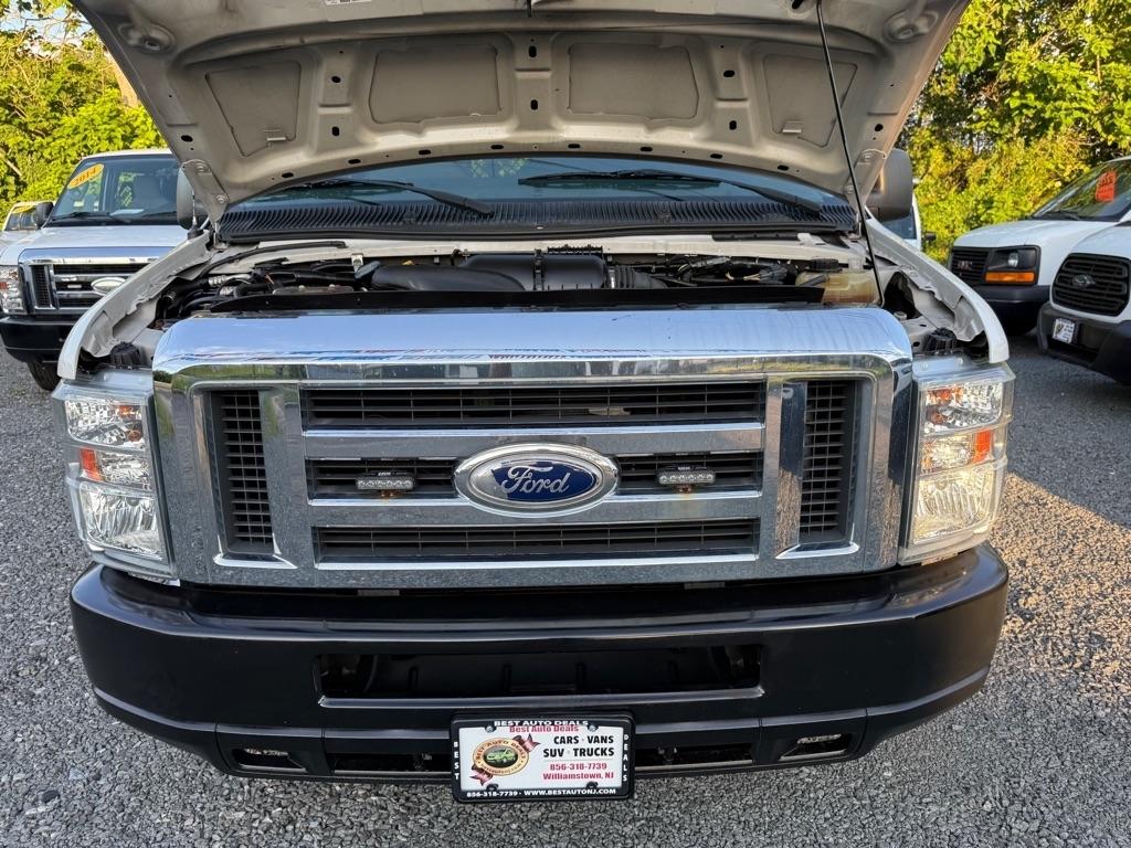 Ford Econoline E-150 2014