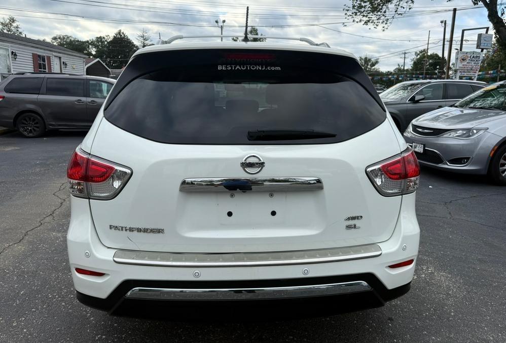 Nissan Pathfinder S 4WD 2014