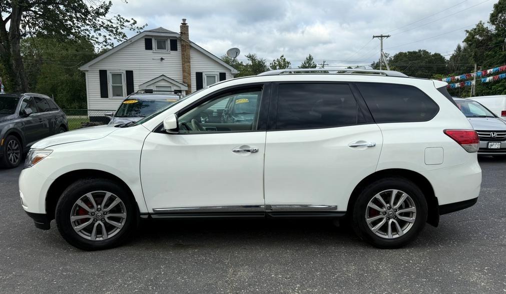 Nissan Pathfinder S 4WD 2014
