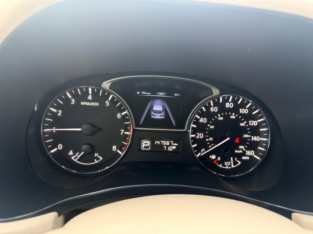 Nissan Pathfinder S 4WD 2014