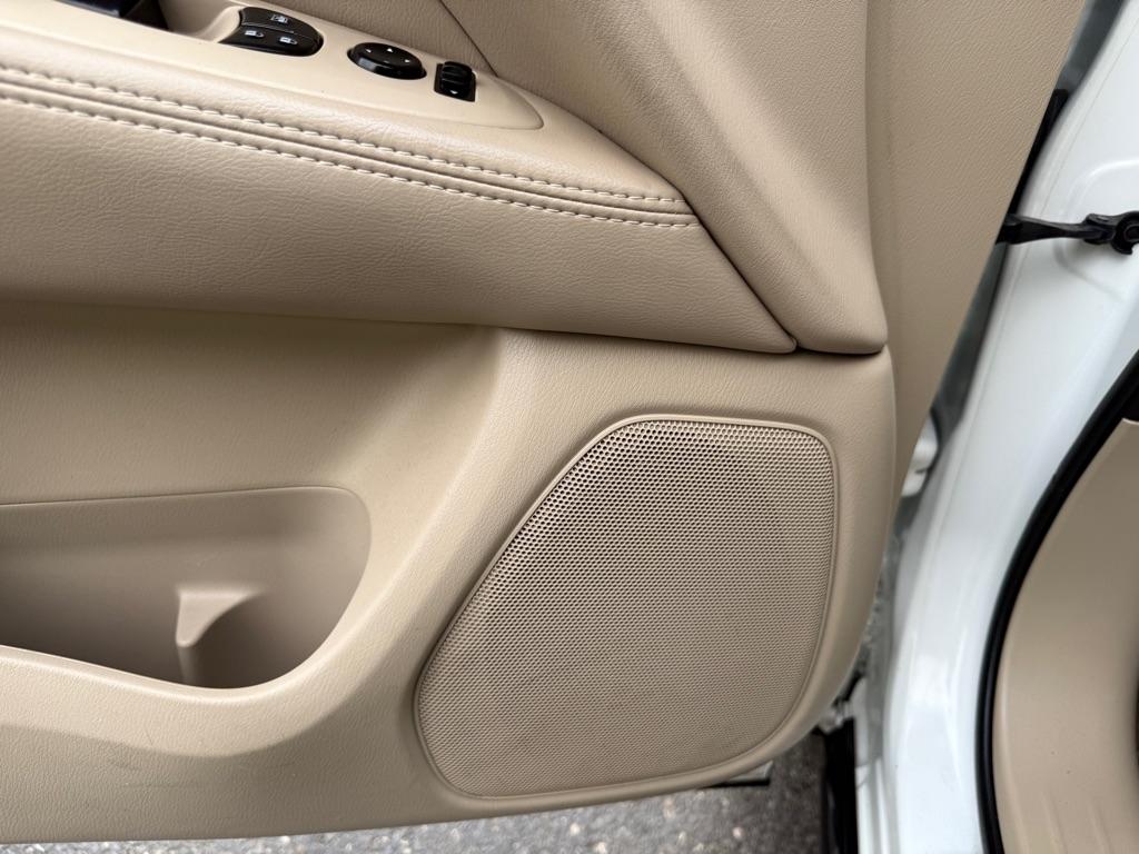 Nissan Pathfinder S 4WD 2014