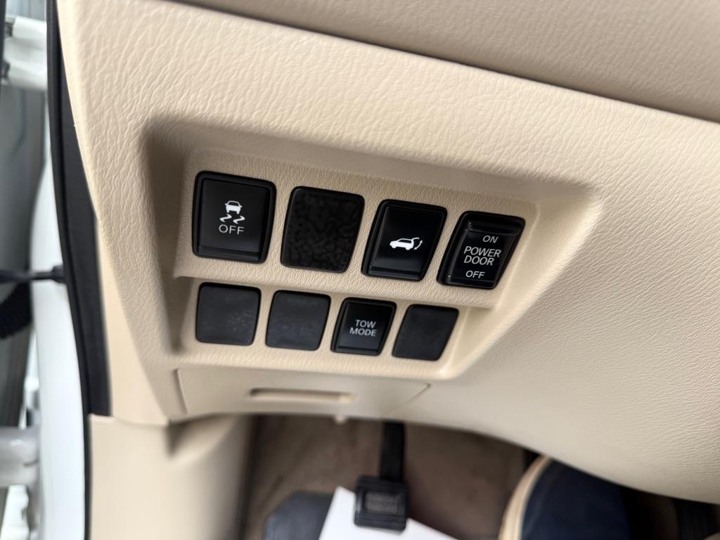 Nissan Pathfinder S 4WD 2014