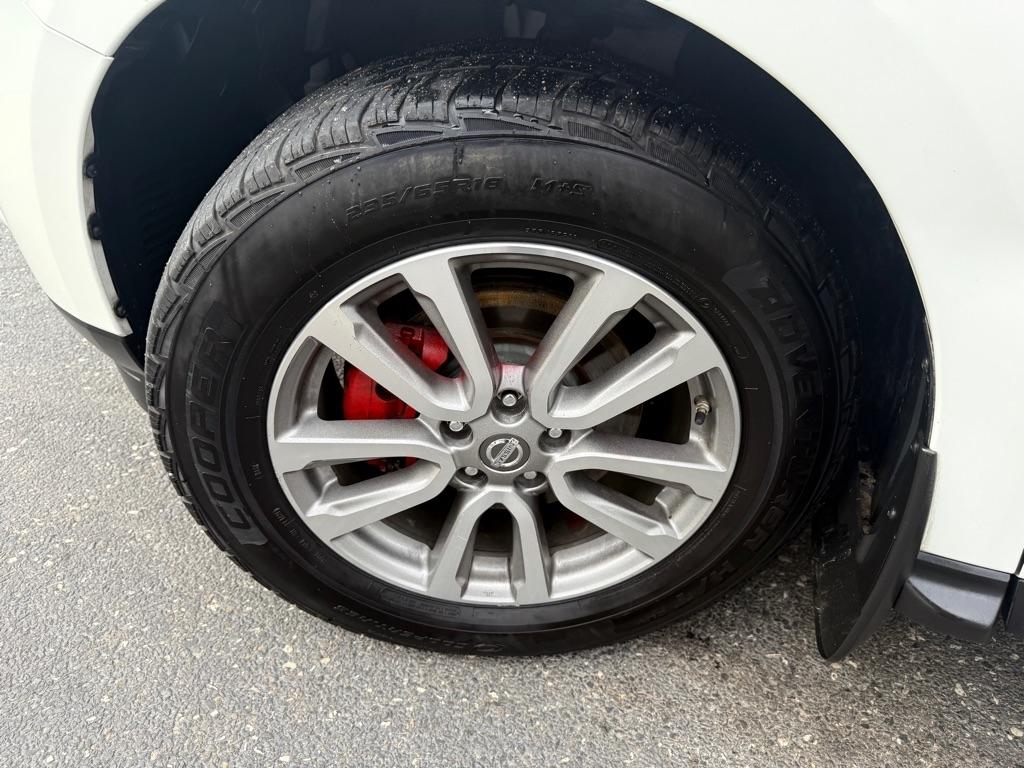 Nissan Pathfinder S 4WD 2014