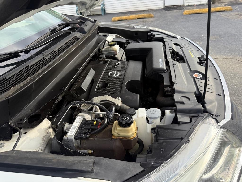 Nissan Pathfinder S 4WD 2014