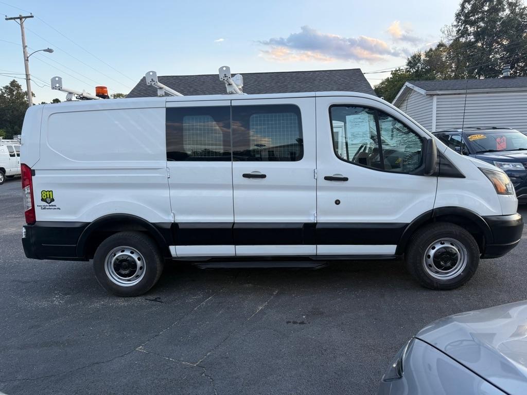 Ford Transit 250 Van Low Roof 60/40 Pass.130-in. WB 2016