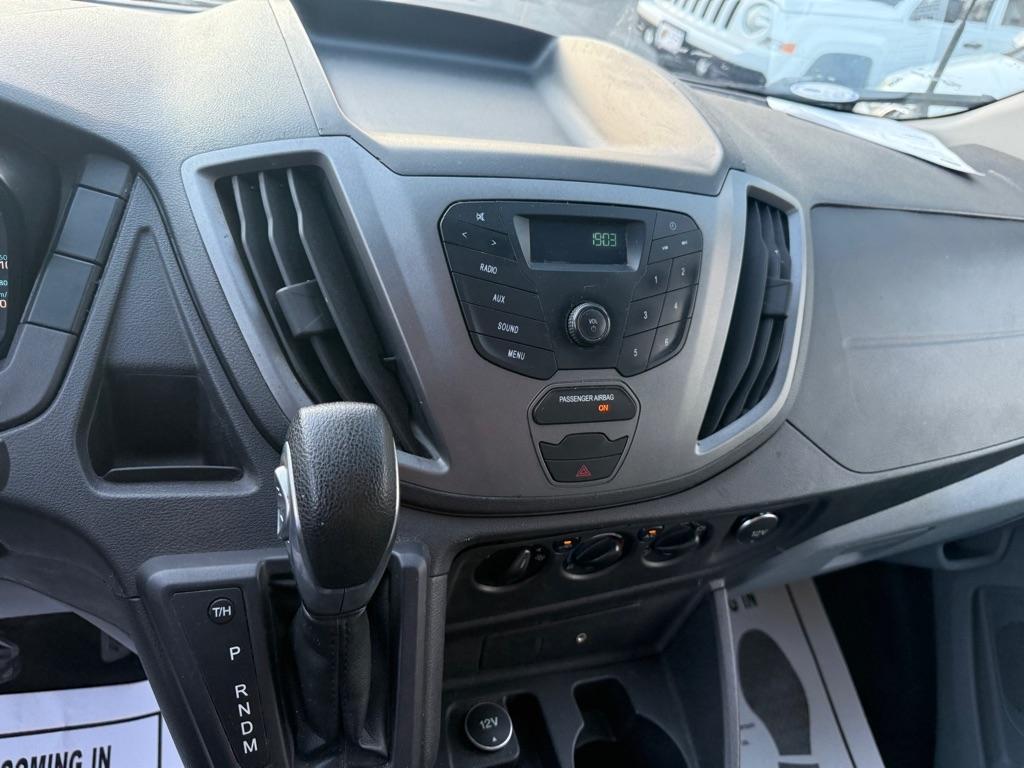 Ford Transit 250 Van Low Roof 60/40 Pass.130-in. WB 2016