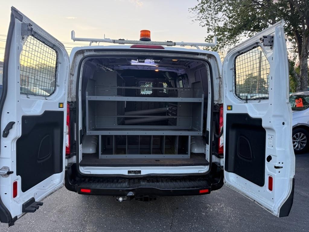 Ford Transit 250 Van Low Roof 60/40 Pass.130-in. WB 2016