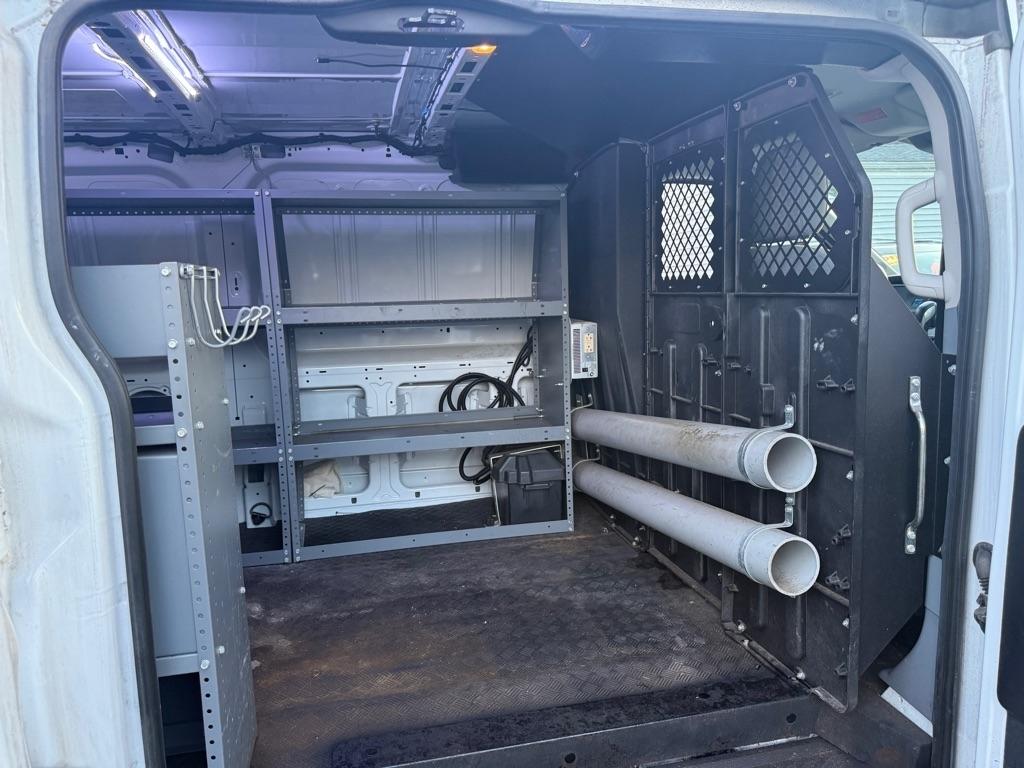 Ford Transit 250 Van Low Roof 60/40 Pass.130-in. WB 2016