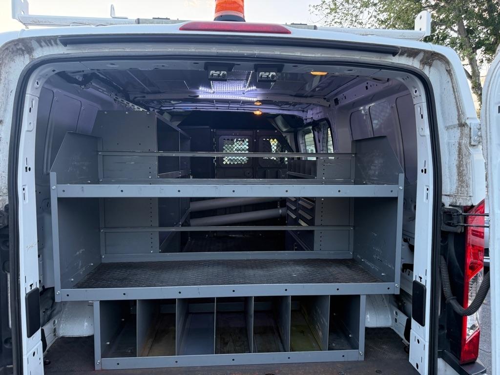 Ford Transit 250 Van Low Roof 60/40 Pass.130-in. WB 2016