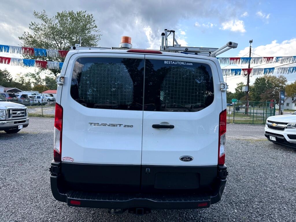 2016 Ford Transit Van photo 3