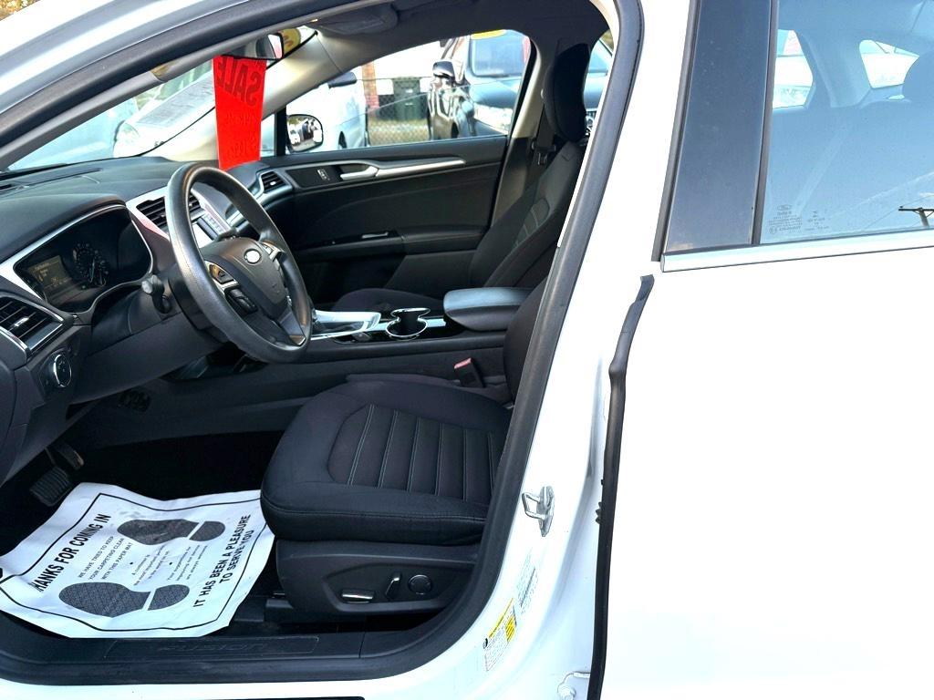 Ford Fusion SE 2014