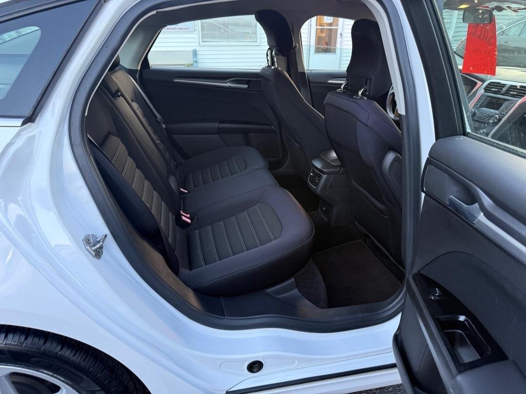 Ford Fusion SE 2014