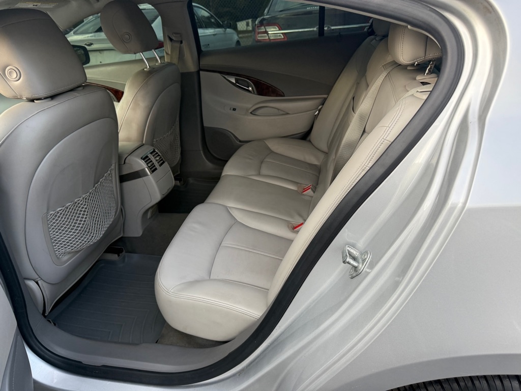 Buick LaCrosse Premium Package 1, w/Leather 2012 Buick LaCrosse Premium Package 1, w/Leather 2012