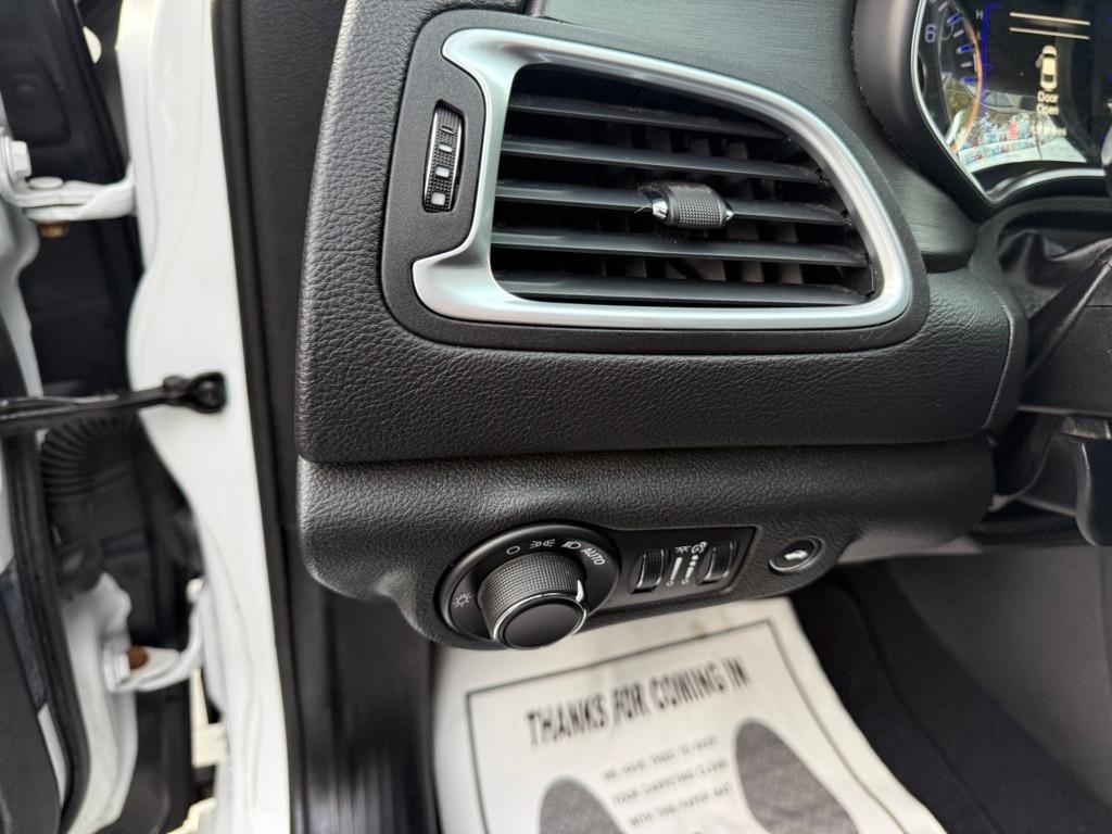 Chrysler 200 Limited 2015