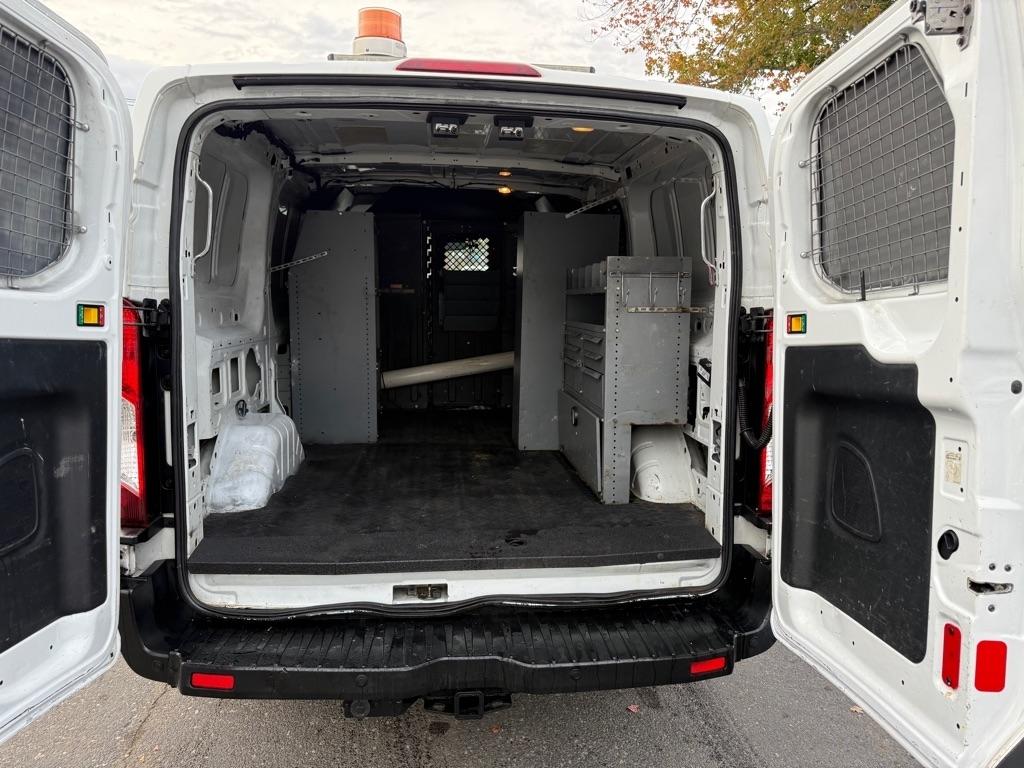 Ford Transit 250 Van Low Roof 60/40 Pass.130-in. WB 2016