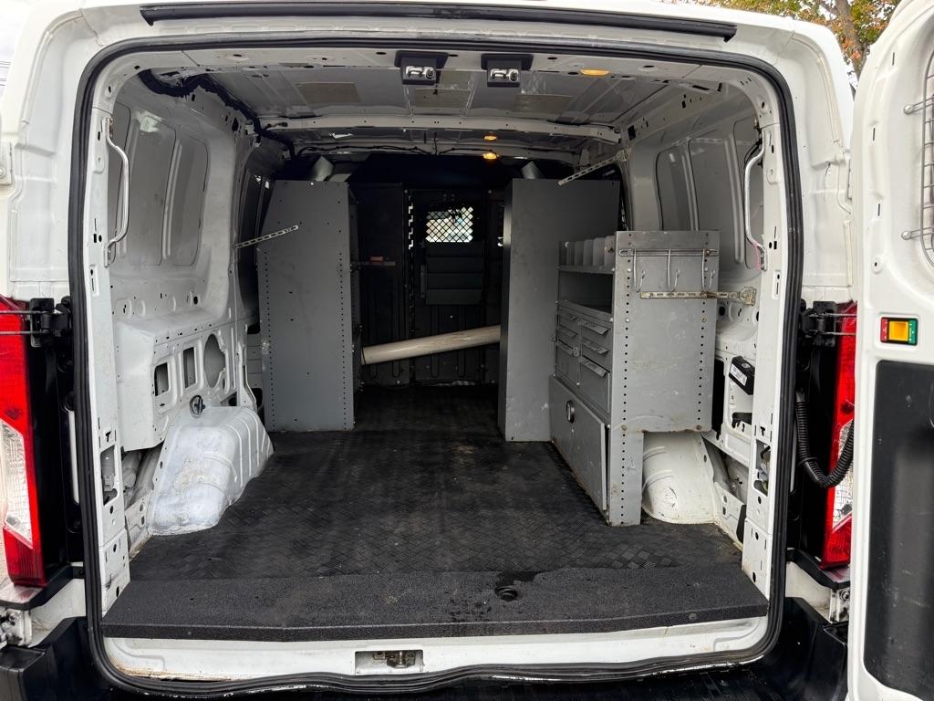 Ford Transit 250 Van Low Roof 60/40 Pass.130-in. WB 2016