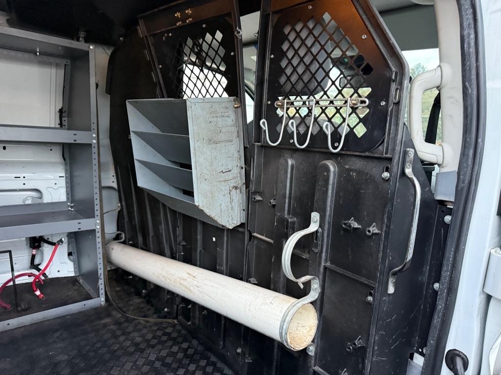 Ford Transit 250 Van Low Roof 60/40 Pass.130-in. WB 2016