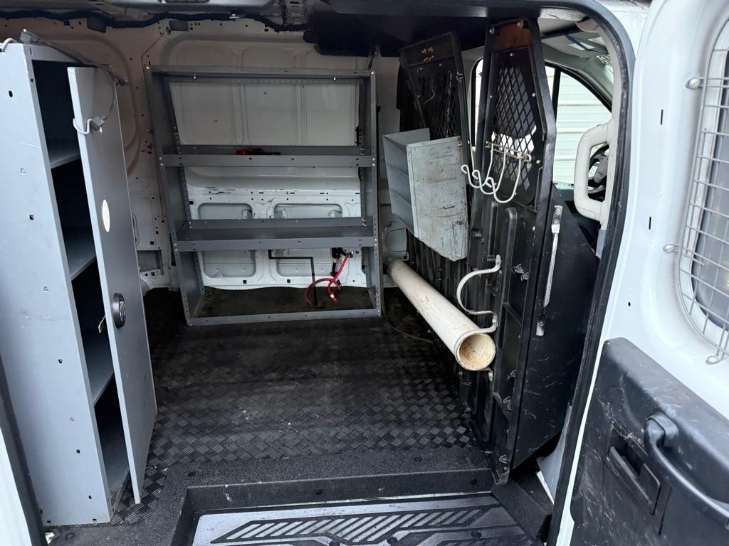 Ford Transit 250 Van Low Roof 60/40 Pass.130-in. WB 2016