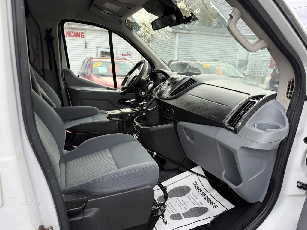 Ford Transit 250 Van Low Roof 60/40 Pass.130-in. WB 2016