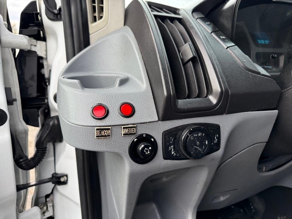 Ford Transit 250 Van Low Roof 60/40 Pass.130-in. WB 2016