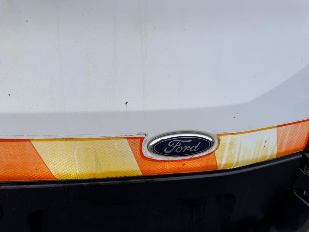 Ford Transit 250 Van Low Roof 60/40 Pass.130-in. WB 2016