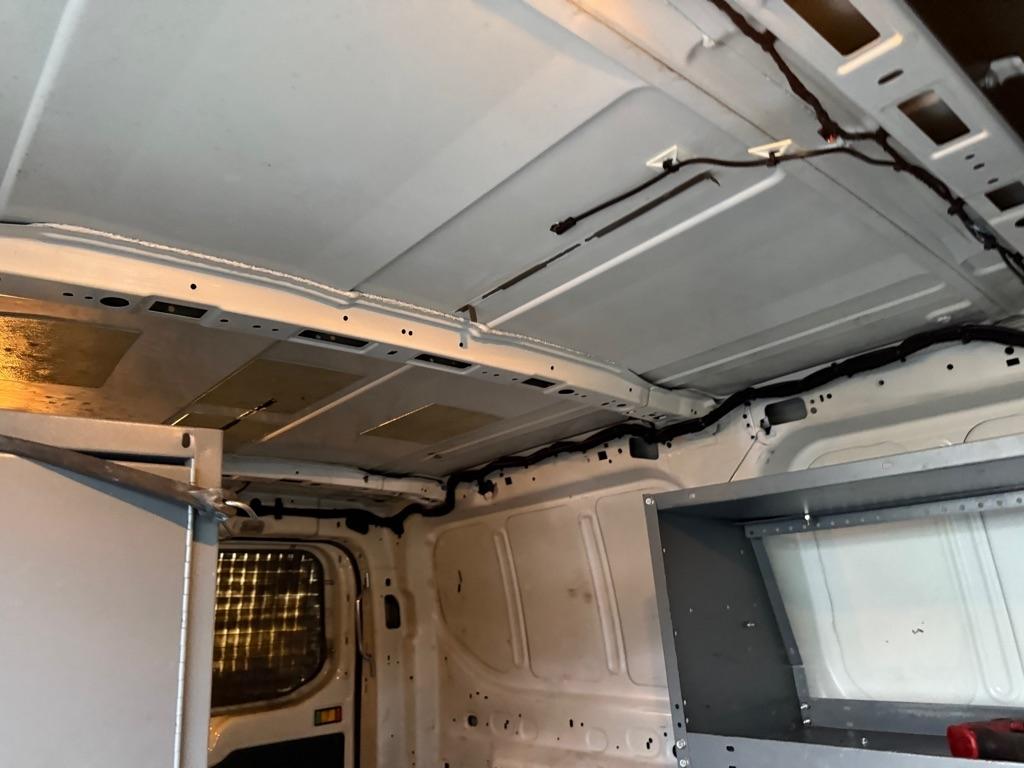 Ford Transit 250 Van Low Roof 60/40 Pass.130-in. WB 2016