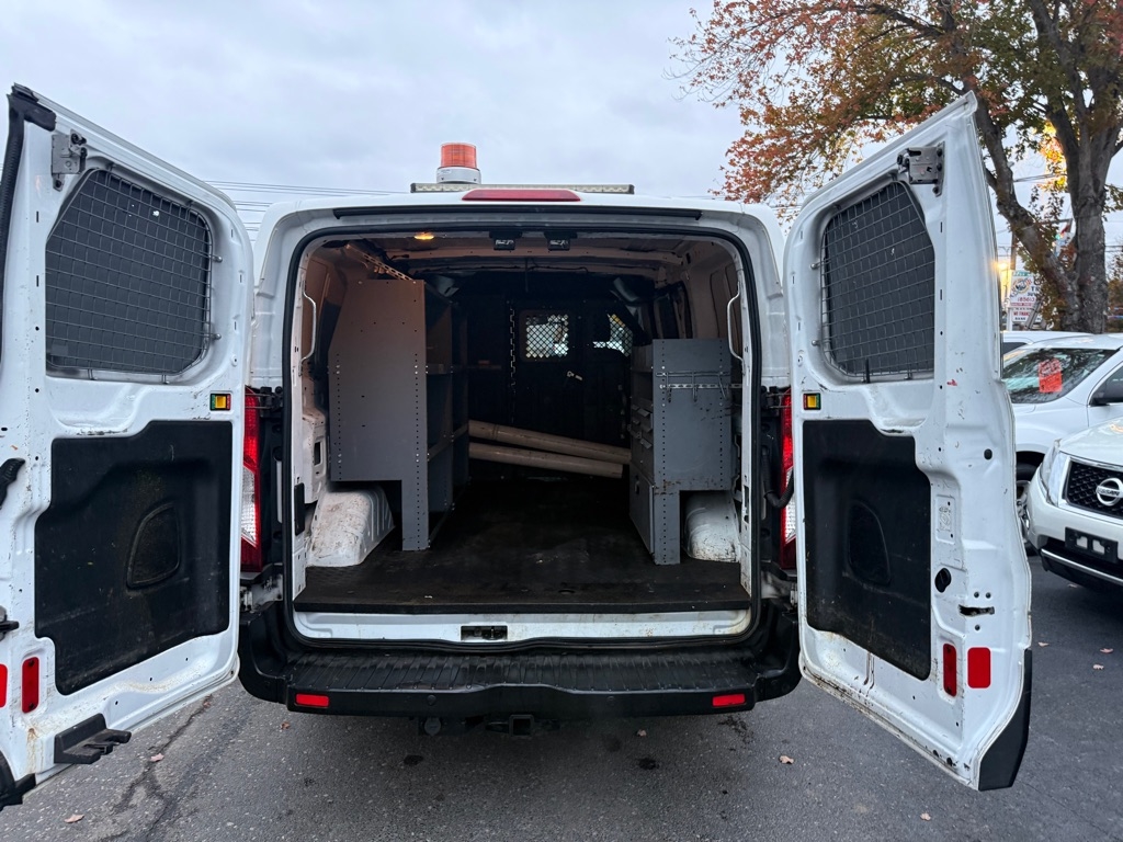 Ford Transit 250 Van Low Roof 60/40 Pass.130-in. WB 2016 Ford Transit 250 Van Low Roof 60/40 Pass.130-in. WB 2016