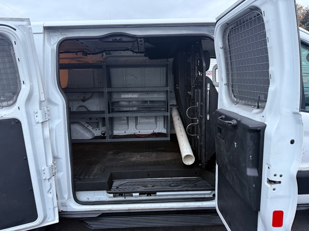 Ford Transit 250 Van Low Roof 60/40 Pass.130-in. WB 2016 Ford Transit 250 Van Low Roof 60/40 Pass.130-in. WB 2016
