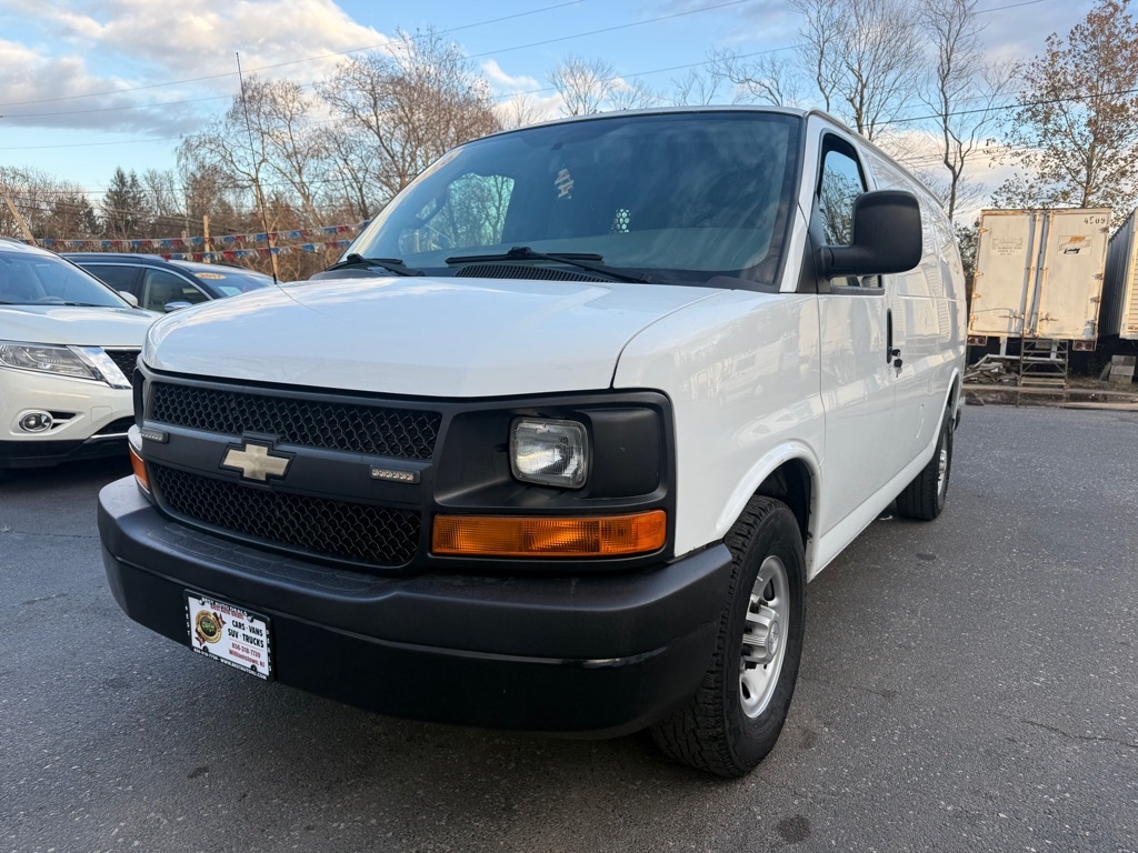 2016 Chevrolet Express 2500 Cargo photo 3